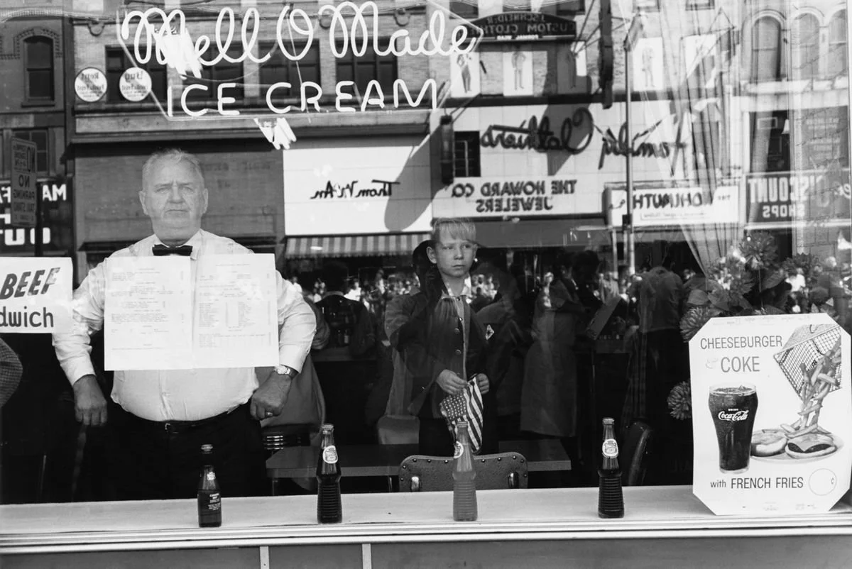 Newark, NJ, 1962 © Lee Friedlander. Courtesy the artist and Fraenkel Gallery