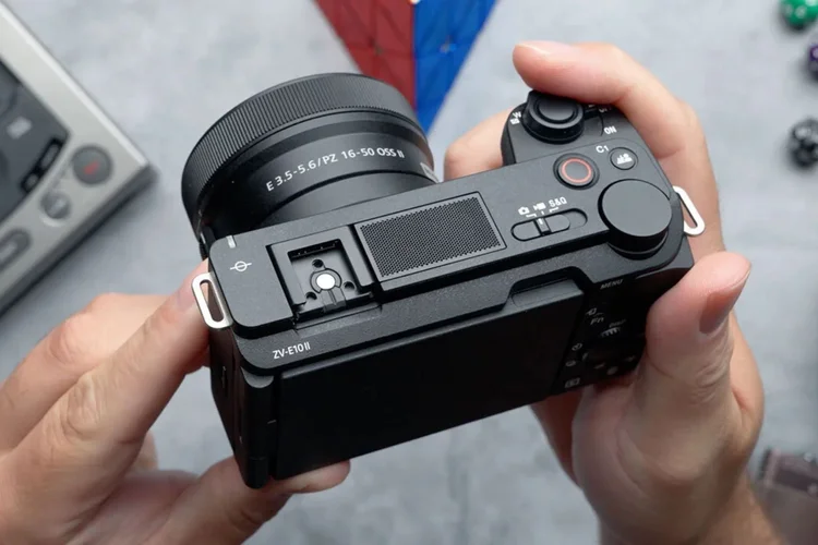 TOP 5 des Meilleures Caméras Vlog en 2025: Le Guide Ultime! 📷