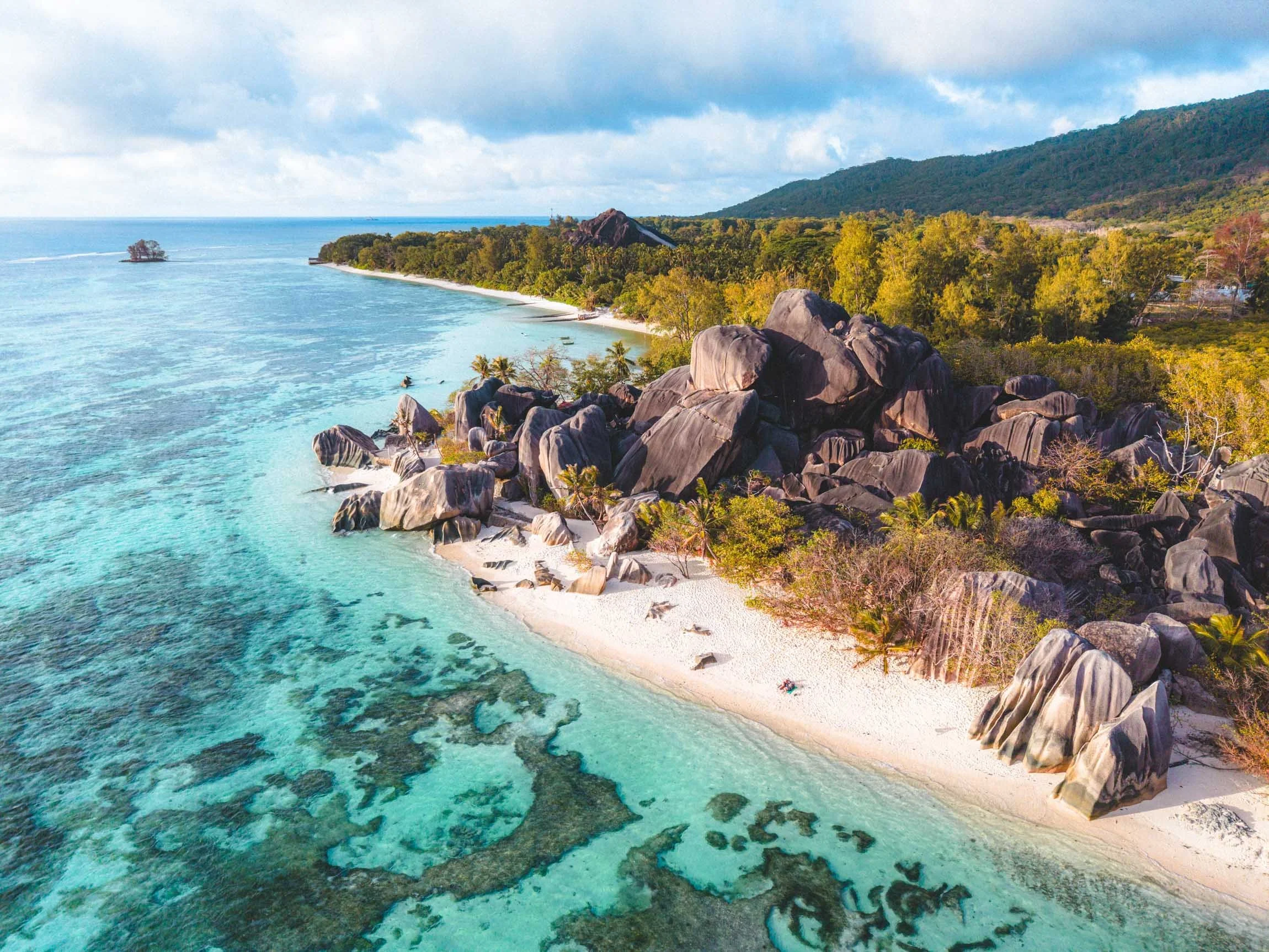 Visiter La Digue aux Seychelles : Guide Complet sur l'Île la Plus Authentique de l'Archipel