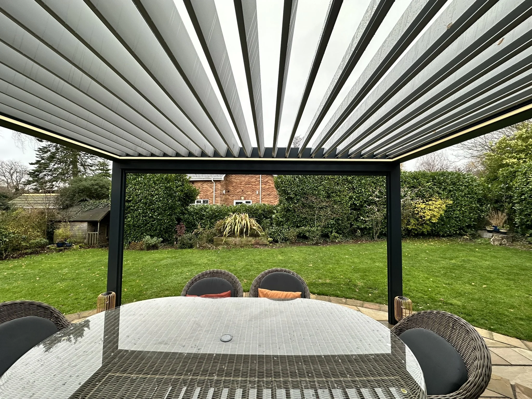 louverd pergola (2).jpg