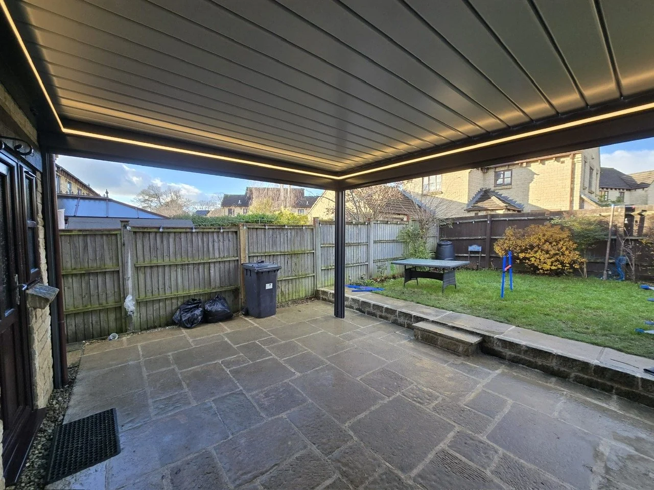 louverd pergola (4).jpg