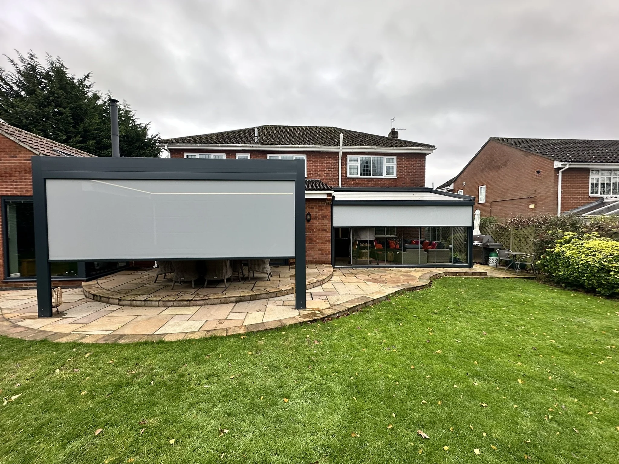 louverd pergola (6).jpg