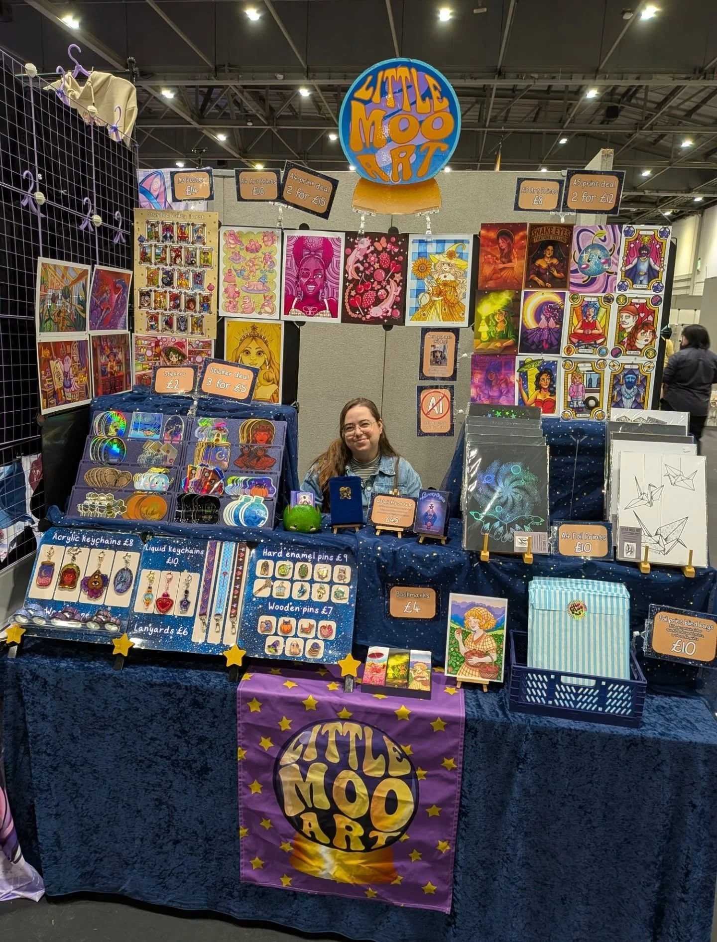 It's Megacon time! The first convention of the year 🥰 come and find me at T1 in the market - I'm by the giant 7 on the back wall!

#megacon #megaconlondon #artistalley #conventionartist #artistalleylife