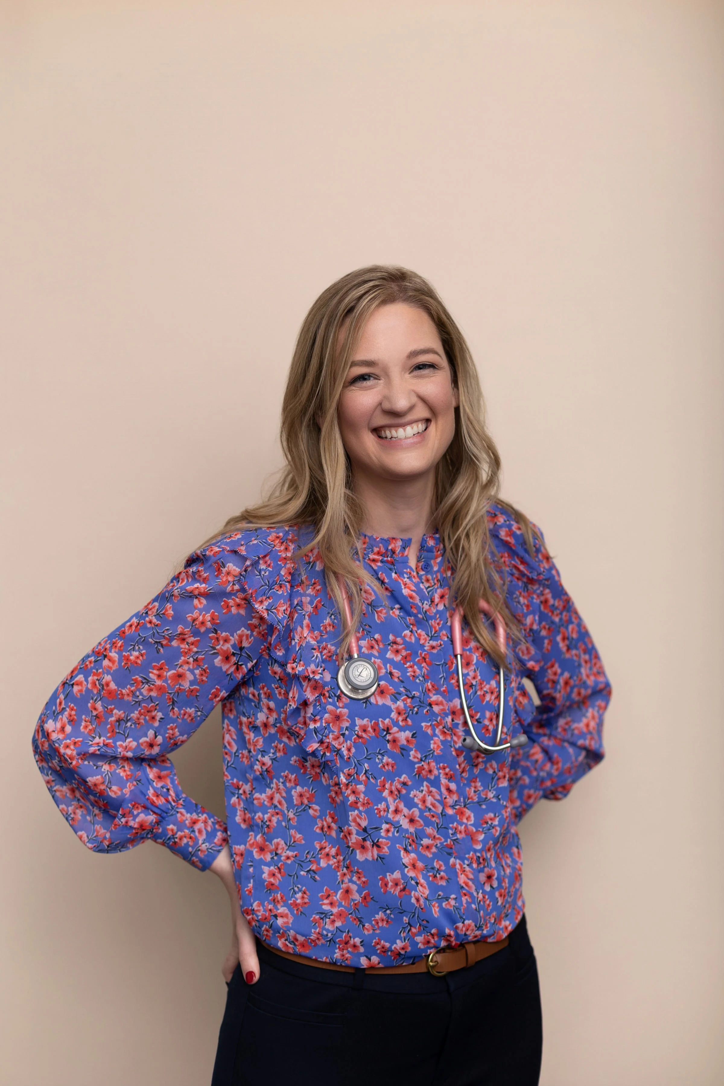 Liz Rohr Free Resource: The Ultimate Resource Guide for New NPs — Real World NP