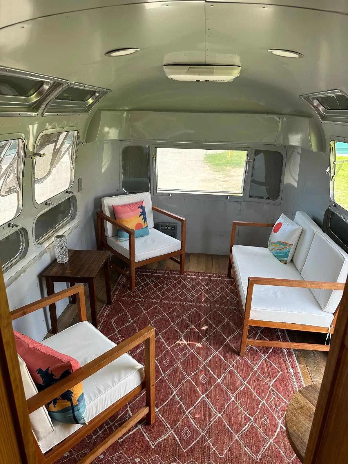 WhatsApp Image 2024-04-18 at 21.20.02.jpeg