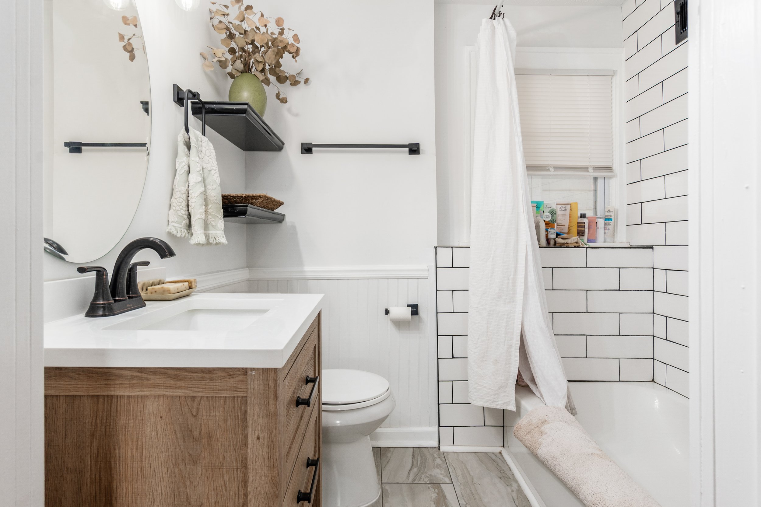 two-full-baths-hilltop-home-90-s-burgess