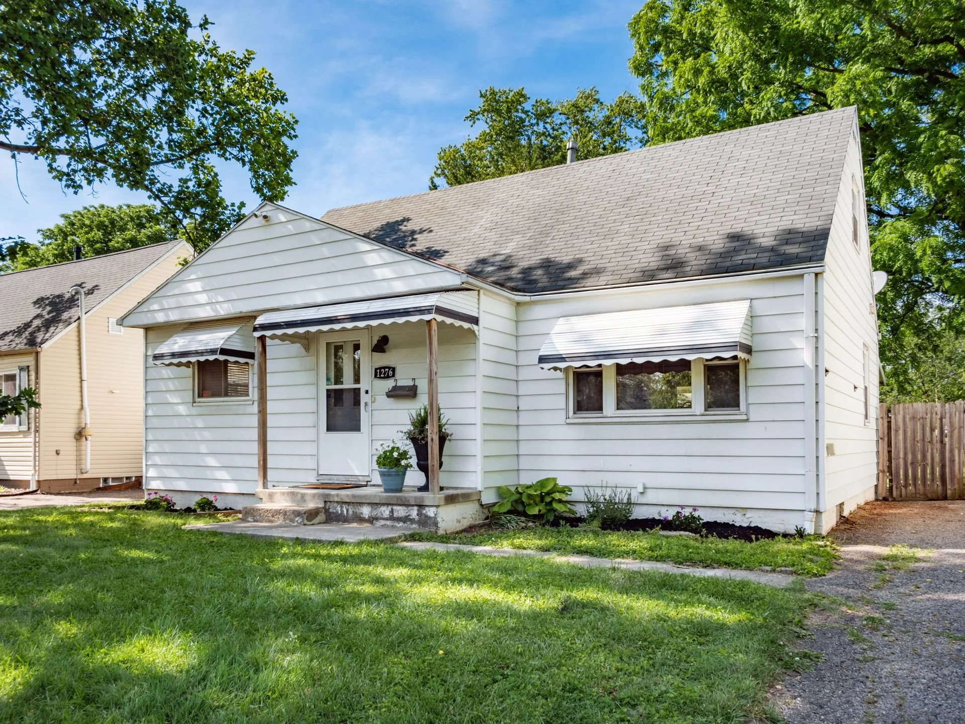 Front exterior of a Columbus, Ohio home sold after seven years of ownership by a first-time homeowner.