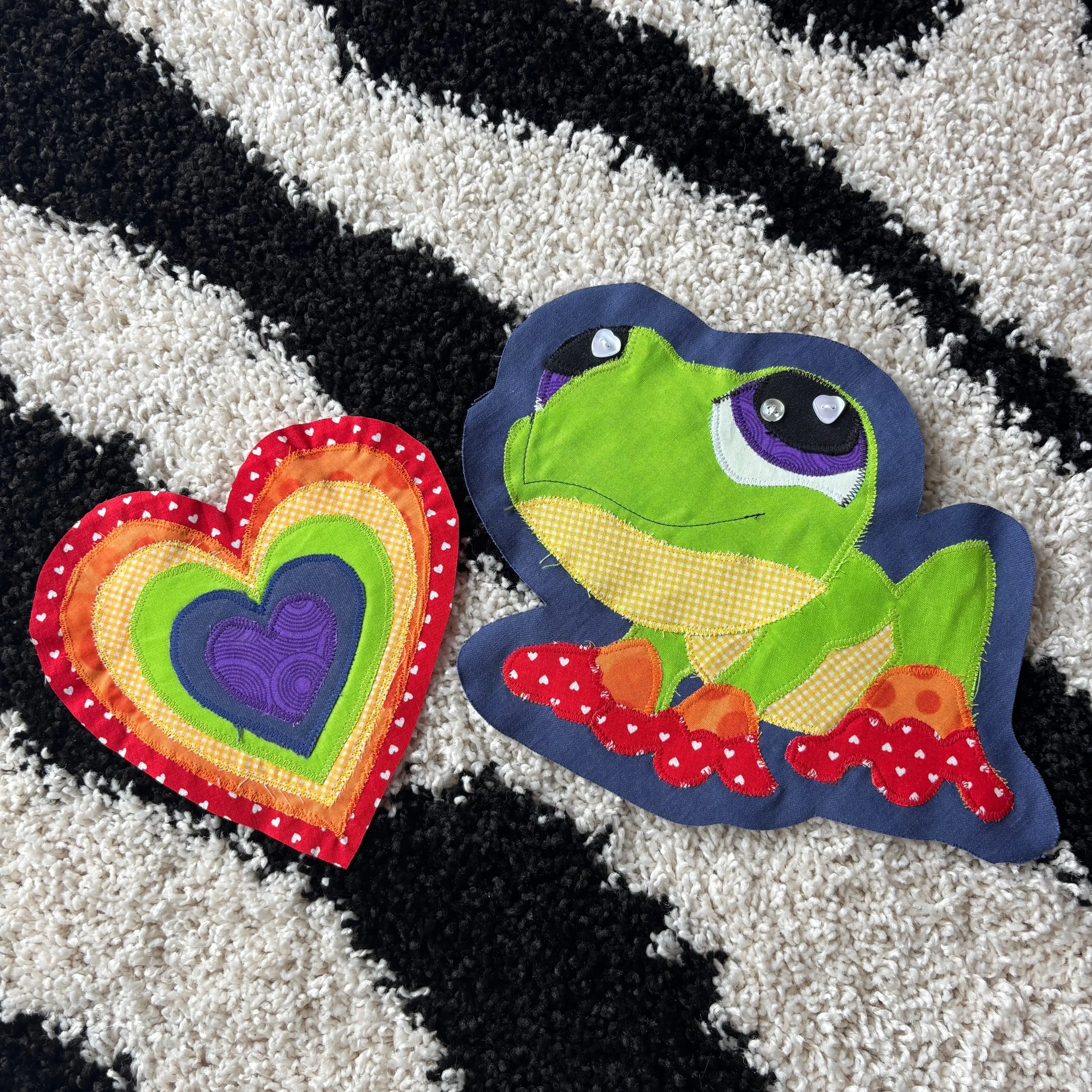 LPS Pride Frog Patch