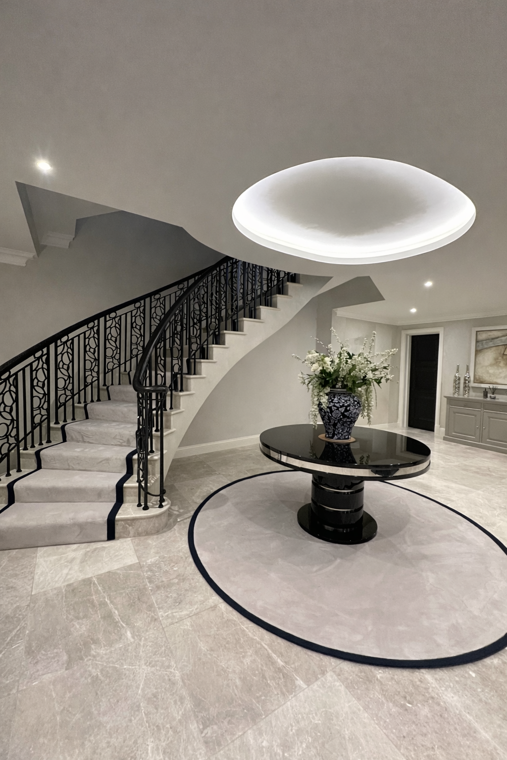 Cheshire Silk Rug - Nude/Black