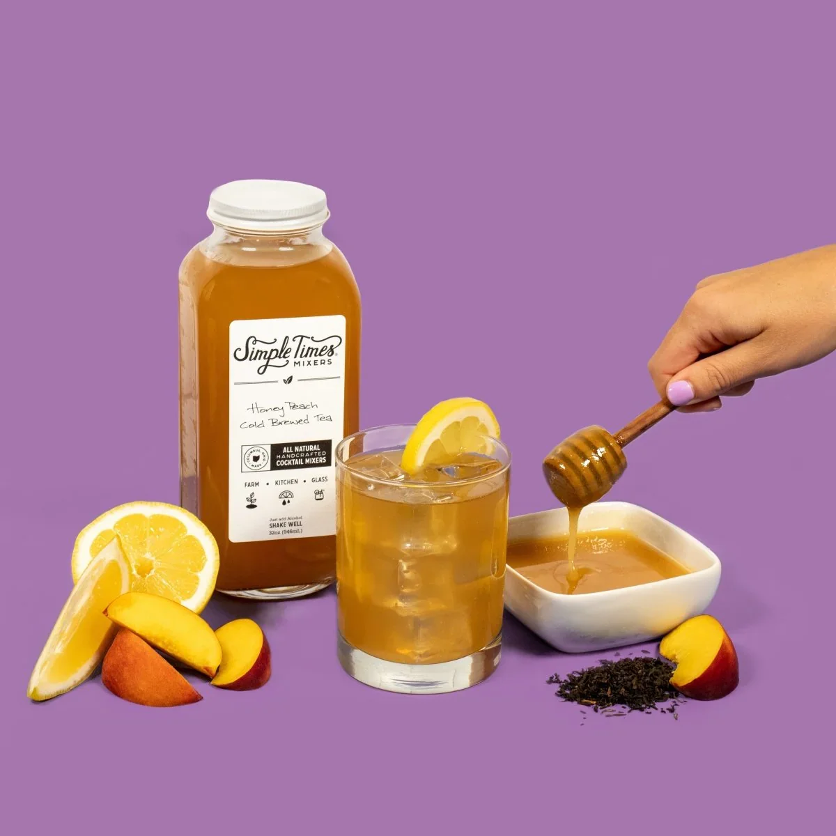 simple-times-mixers-cocktail-mixers-honey-peach-cold-brewed-tea-515904_2048x.webp