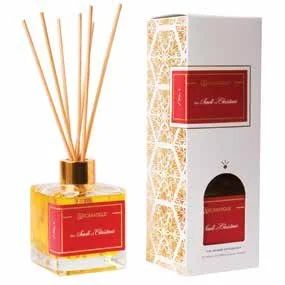 SMELL OF CHRISTMAS REED DIFFUSER GLASS.jpeg