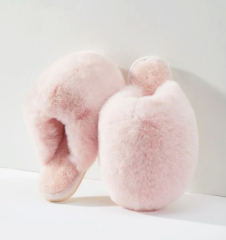 424455-PIN FAUX FUR SLIPPERS.jpg