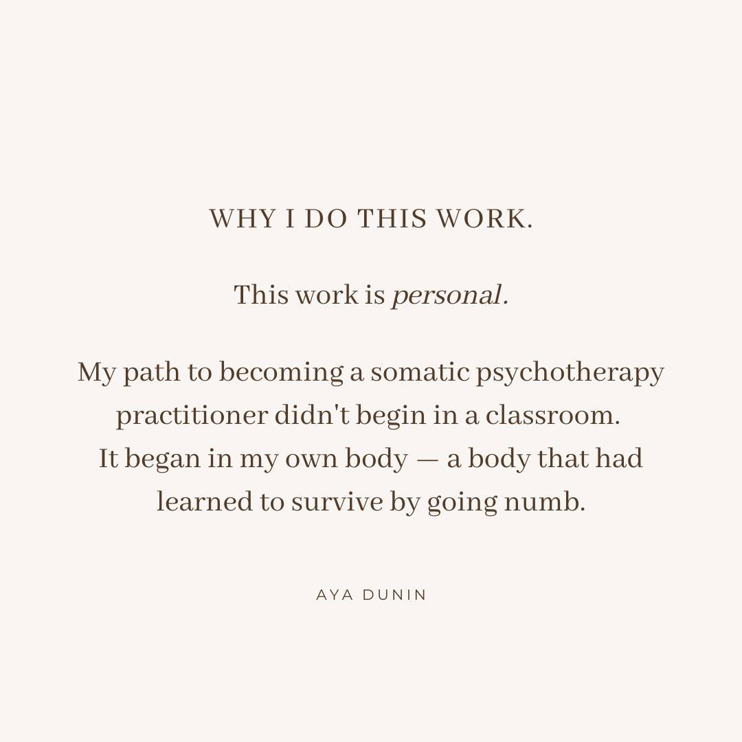 🇬🇧
From the music &amp; film industry to the therapy room &mdash; and still dancing to hypnotic techno or even DJing sometimes.
I became a somatic psychotherapy practitioner because insight alone never healed me. It took years of learning to actual