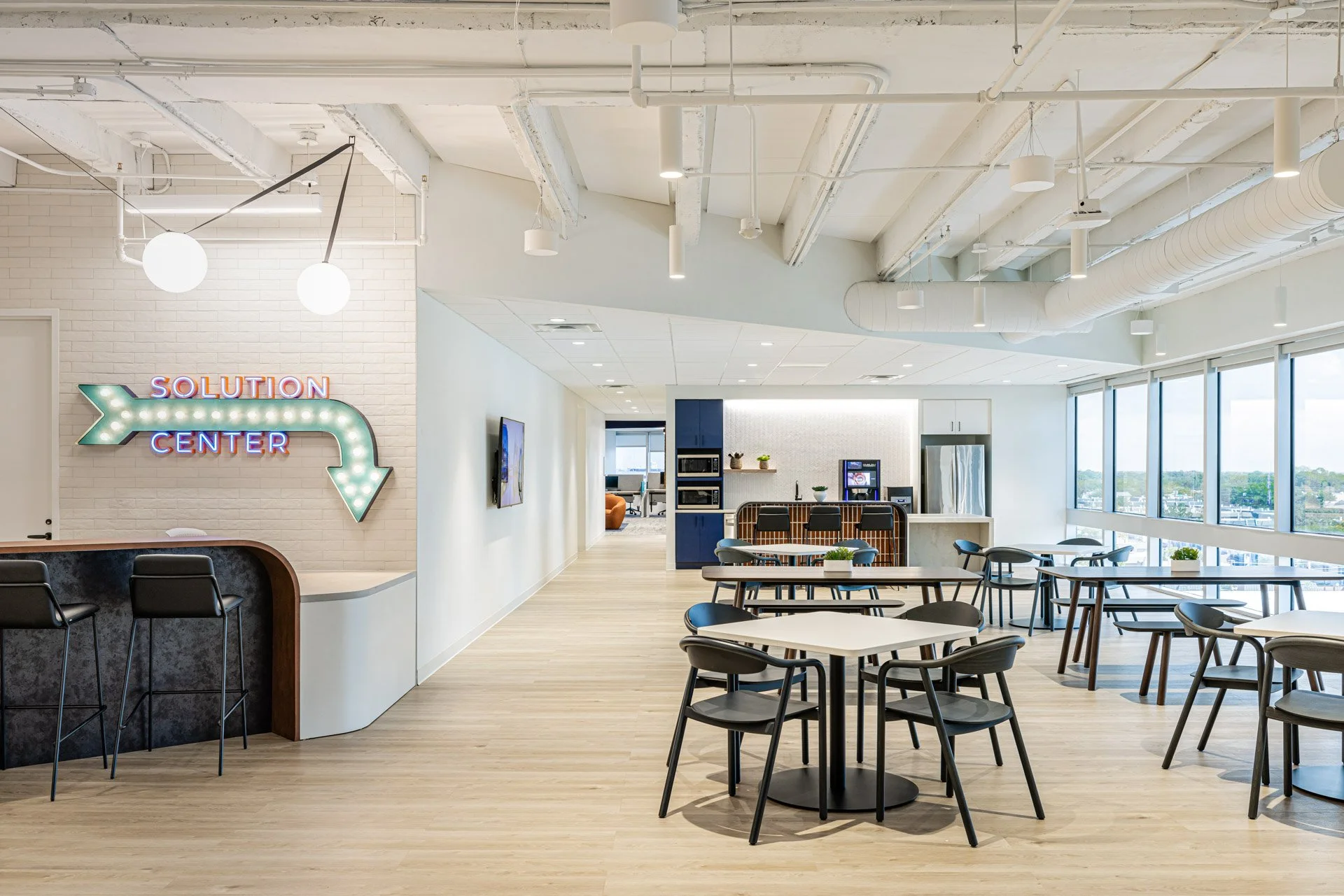 Chubb_Dallas Office_0P1A4390.jpg