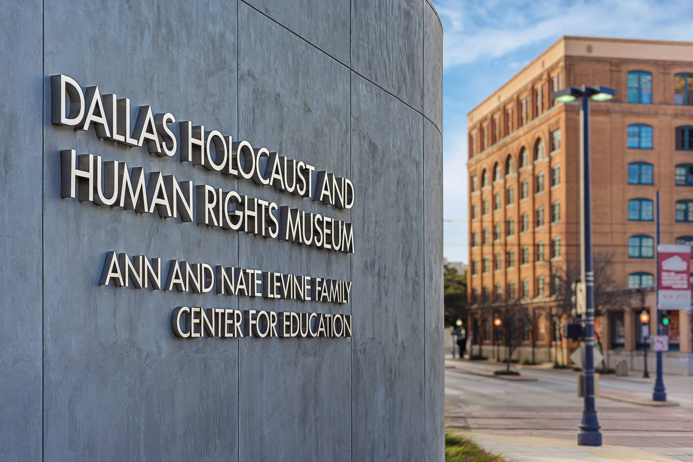 Dallas Holocaust Museum_8109425_web.jpg