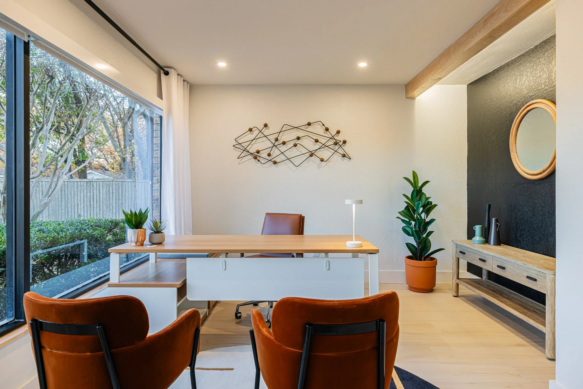 Park Place Leasing_0P1A5957_web_visid.jpg