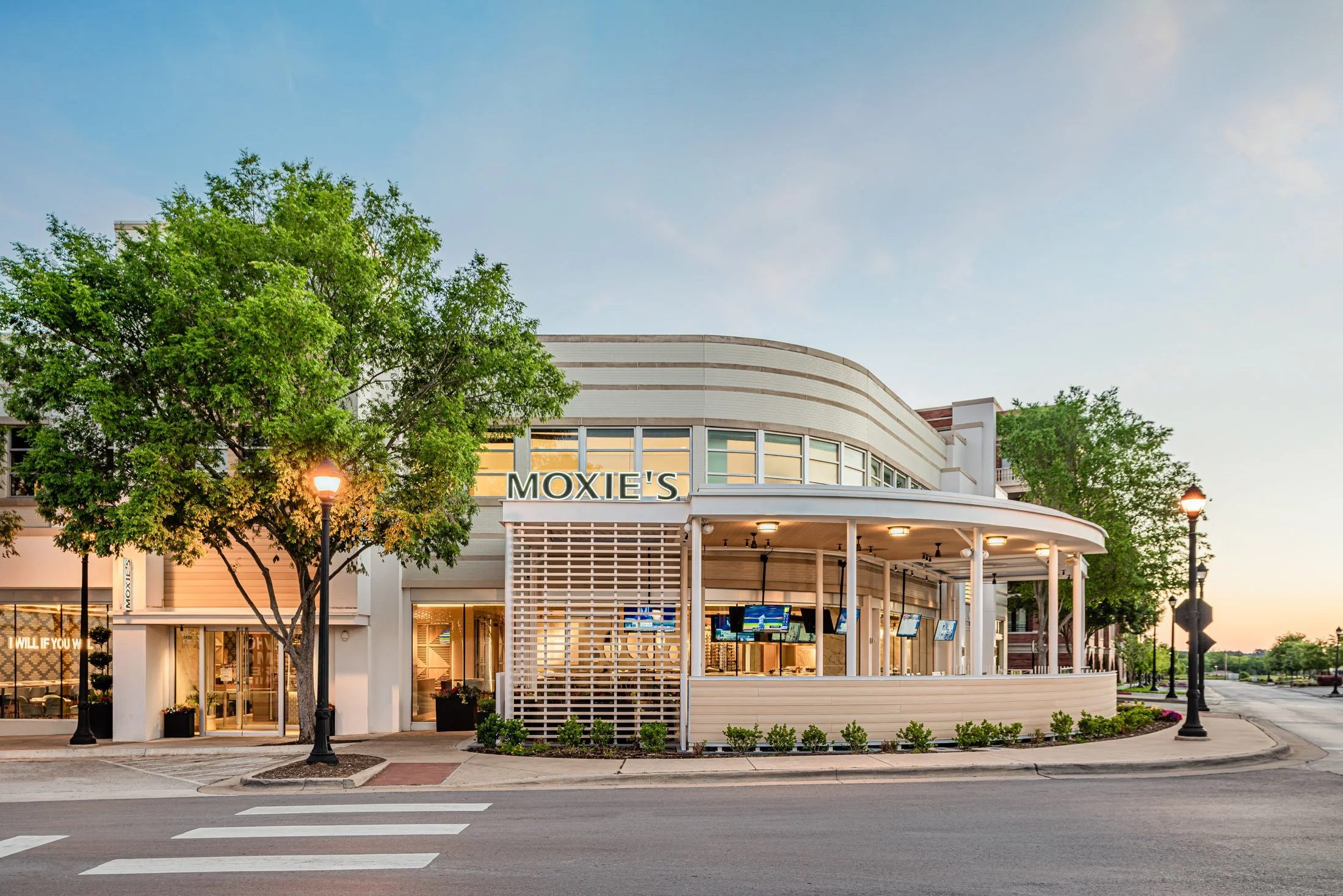 Moxie's Southlake_8101512_web_visid.jpg