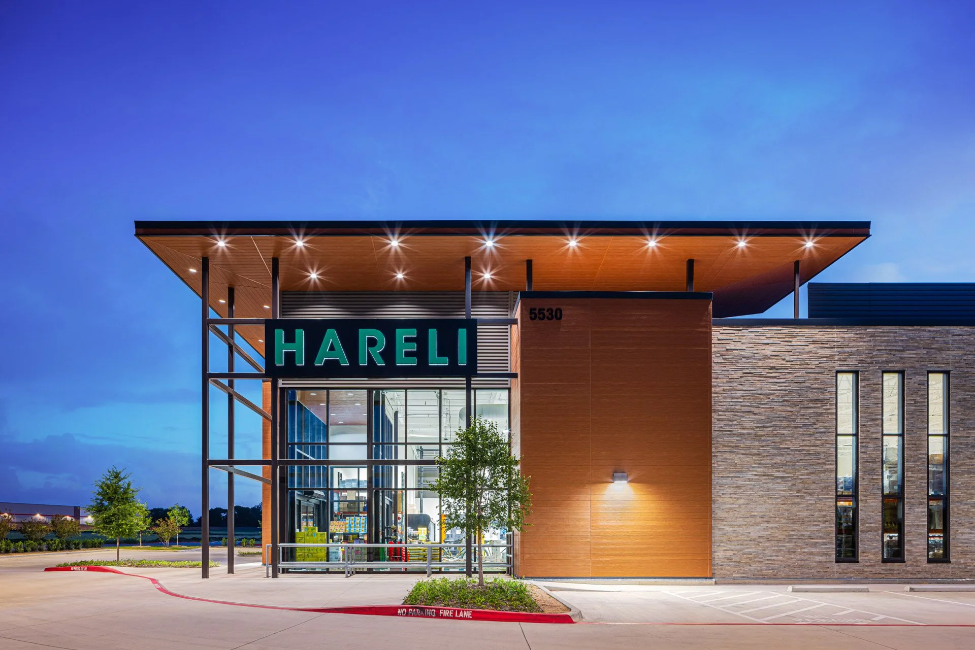 Hareli Fresh_Prosper_0P1A8985_web_visid.jpg