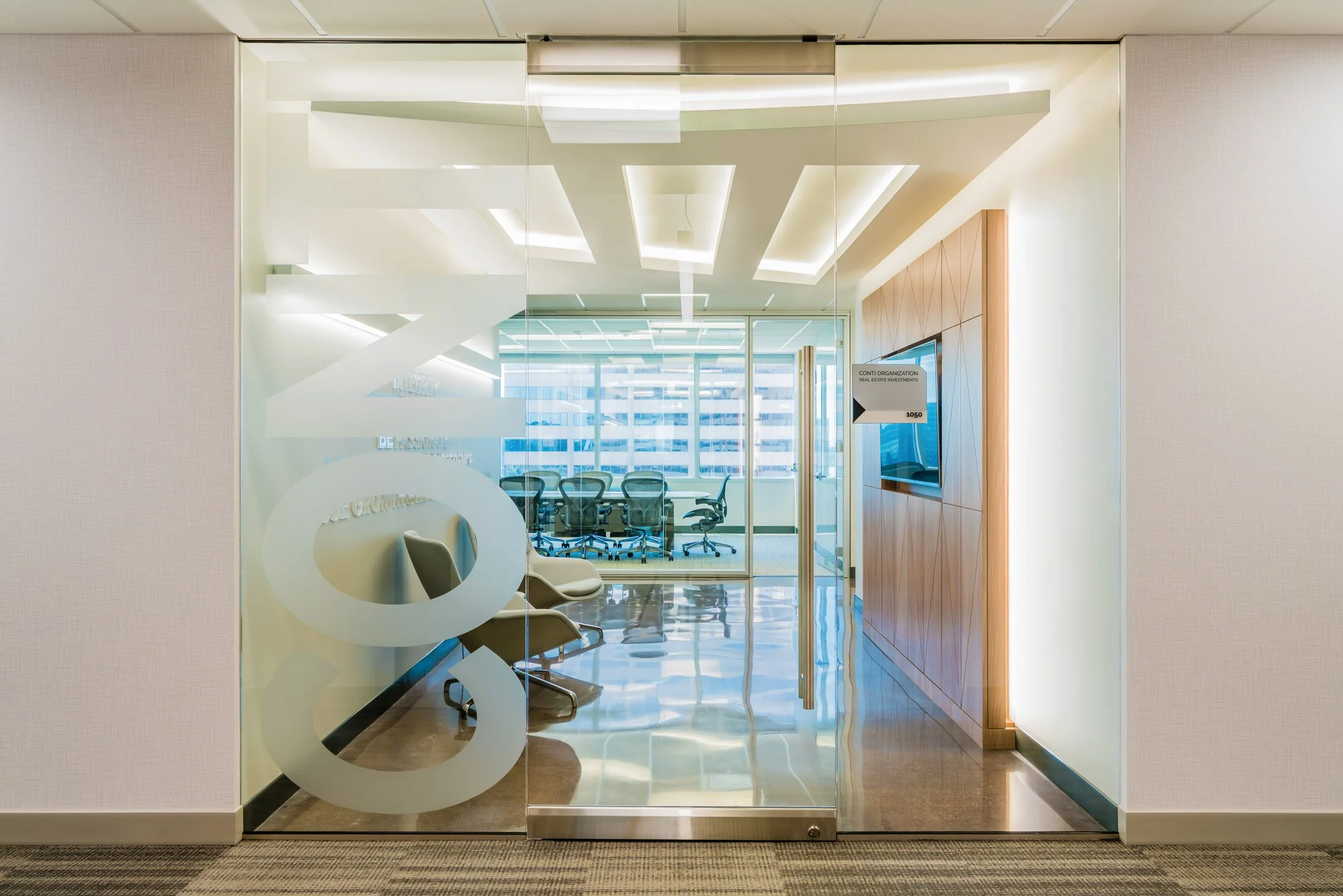 Conti Office_8109232_web_visid.jpg