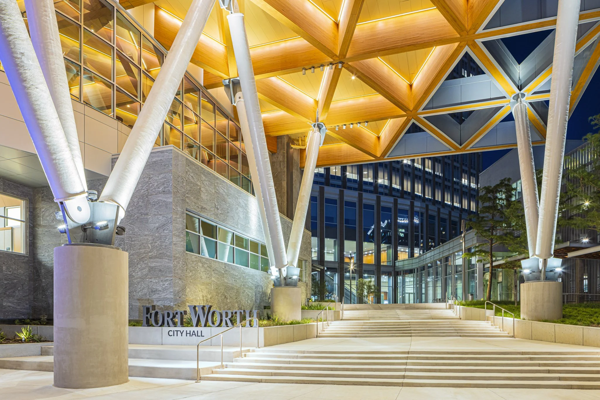 FW City Hall_0P1A9690_web_visid.jpg