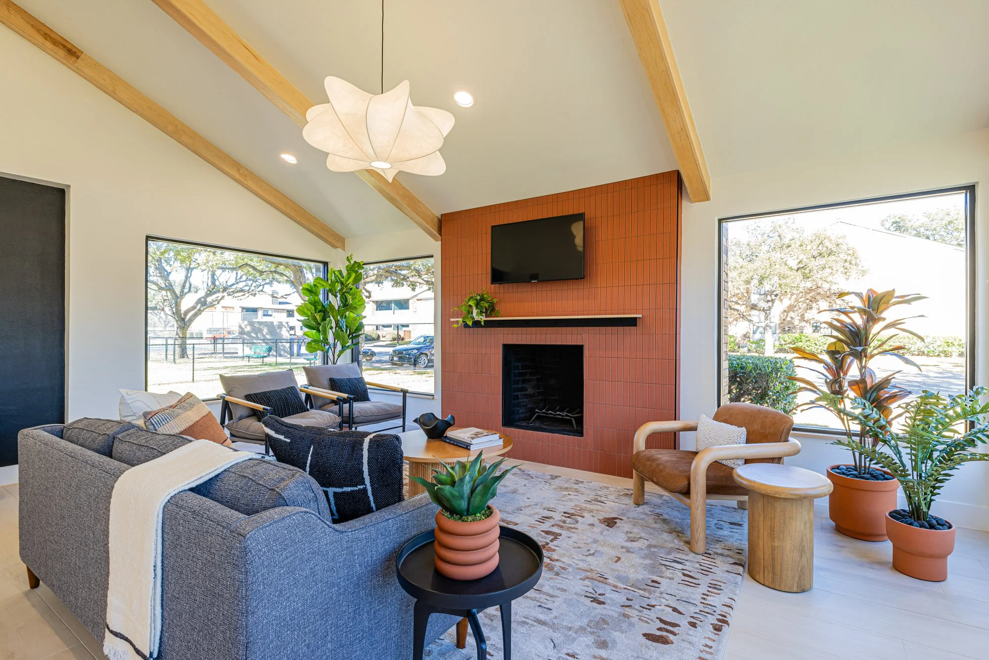 Park Place Leasing_0P1A6002_web_visid.jpg