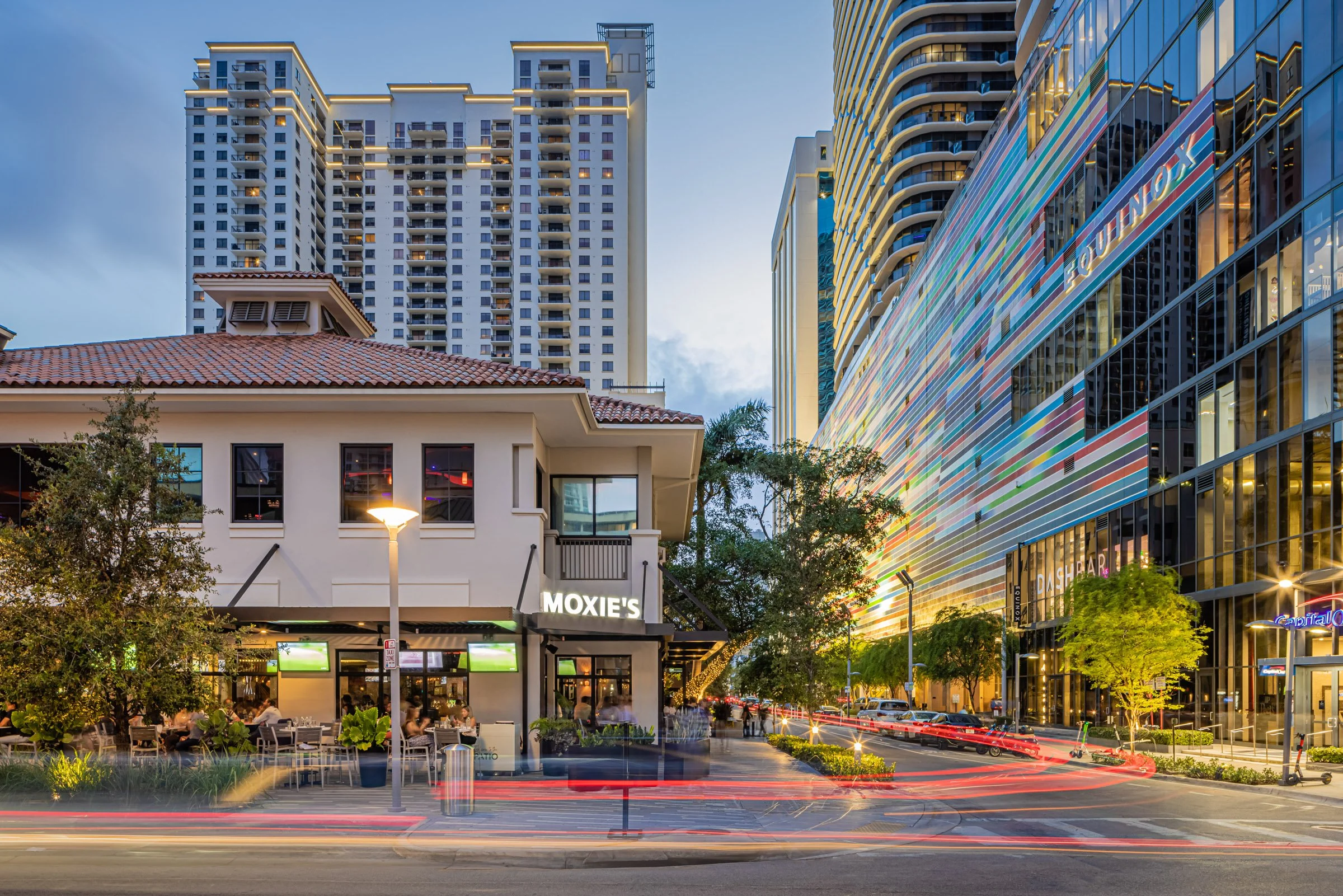 Moxies Miami_0P1A1048_web_visid.jpg