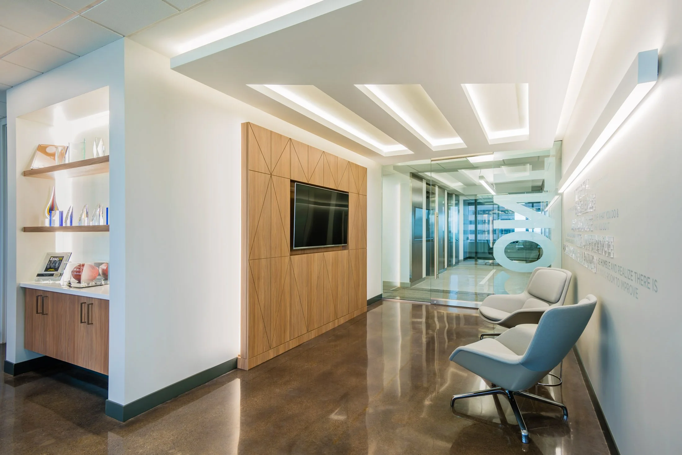 Conti Office_8109202_web_visid.jpg