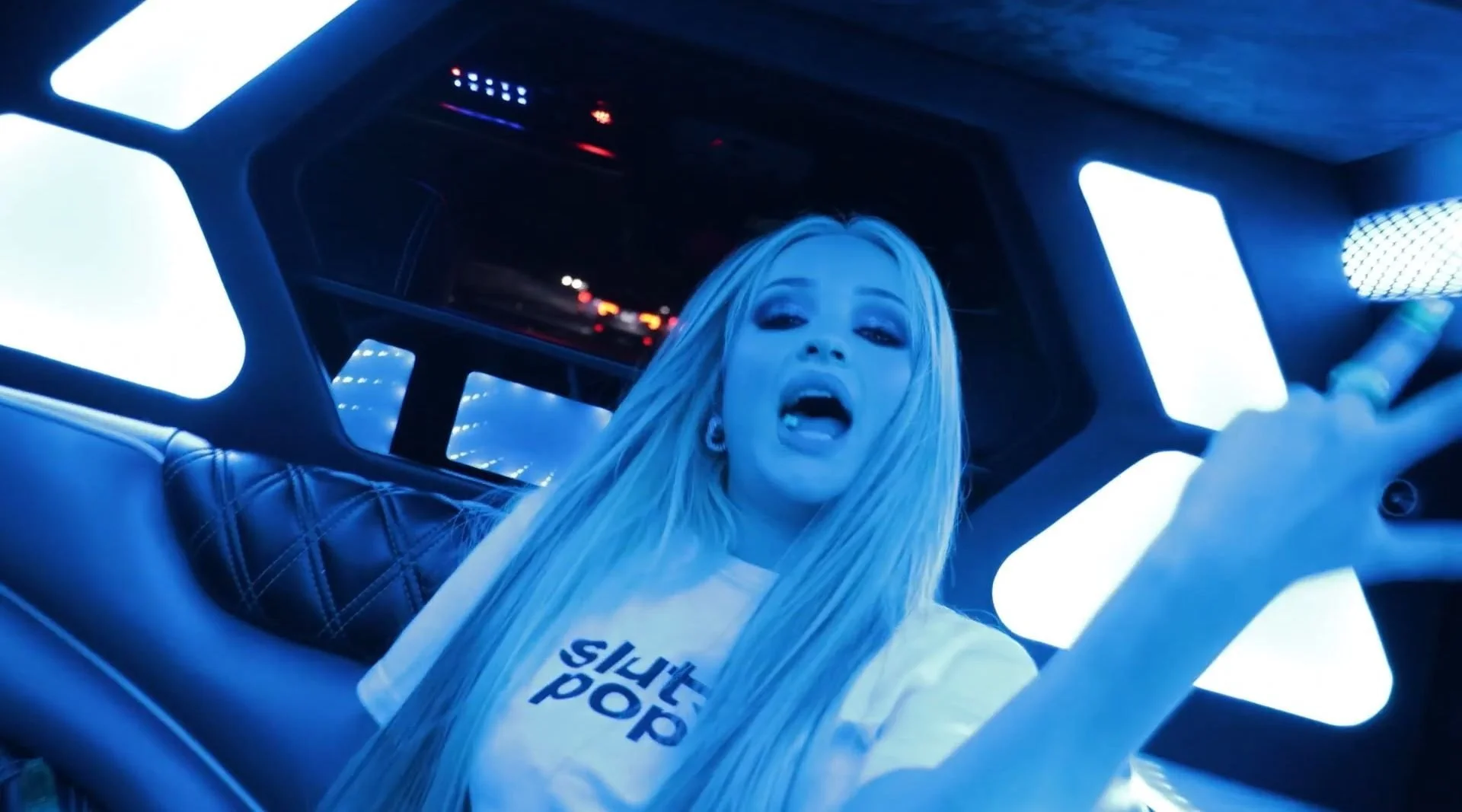 Kim Petras — Tour Crawl