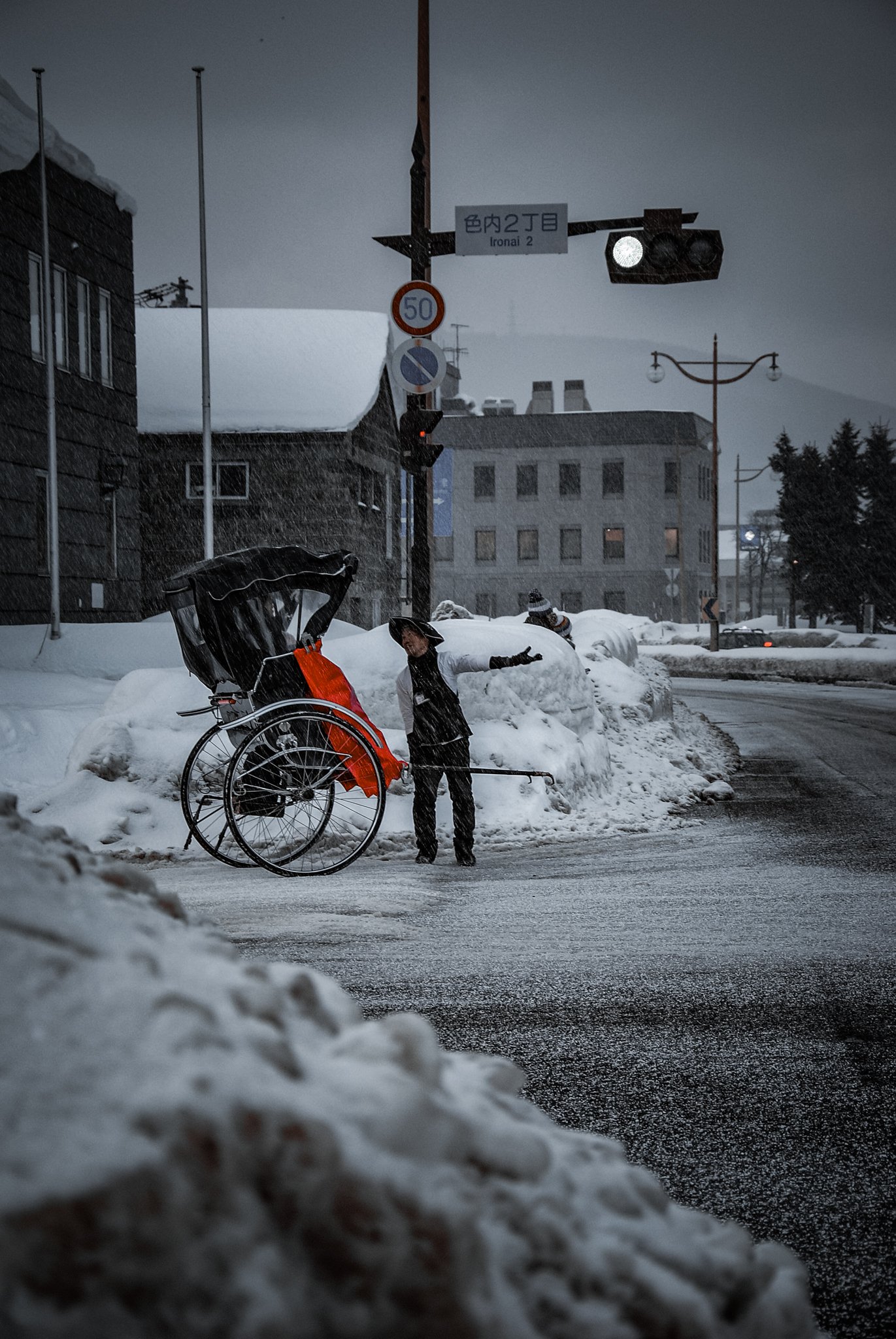 写真のスポットライト第1番　―　小樽の人力車・Photo Spotlight 1　―　An Otaru Rickshaw