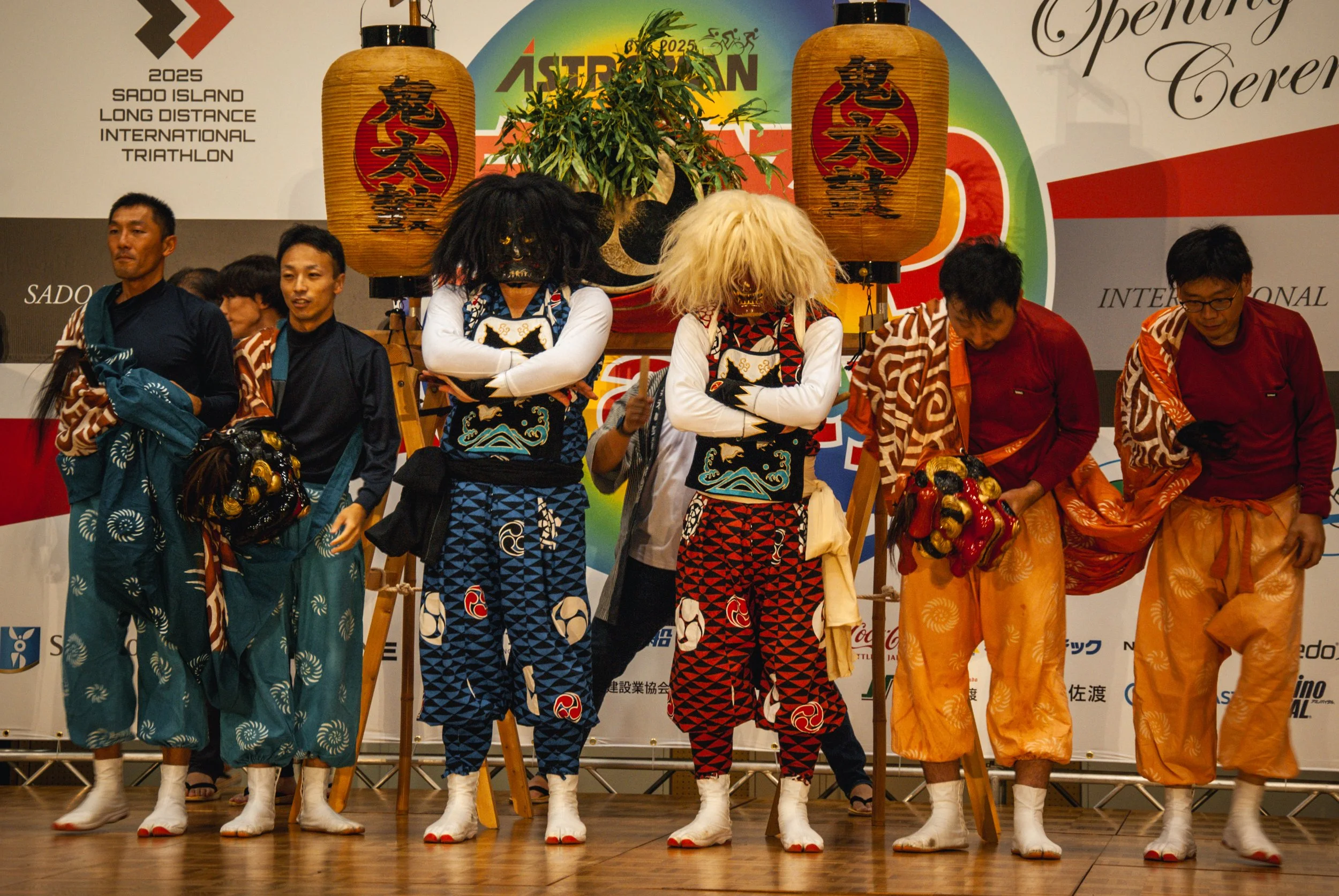 島祭りと能 (6).jpg