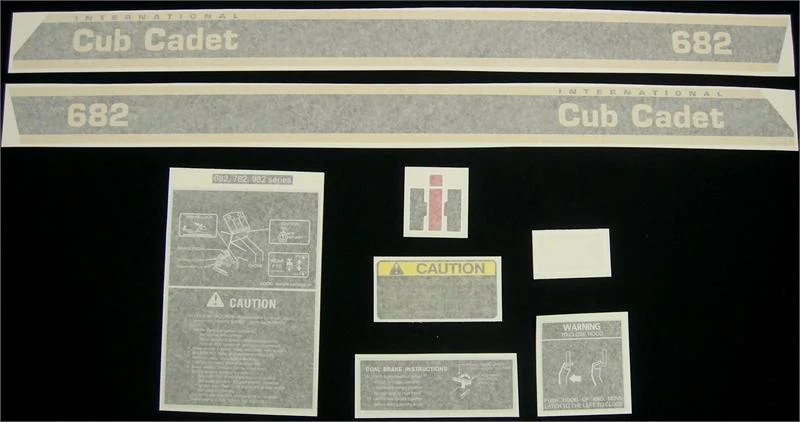 CubCadet682DecalSet.jpg