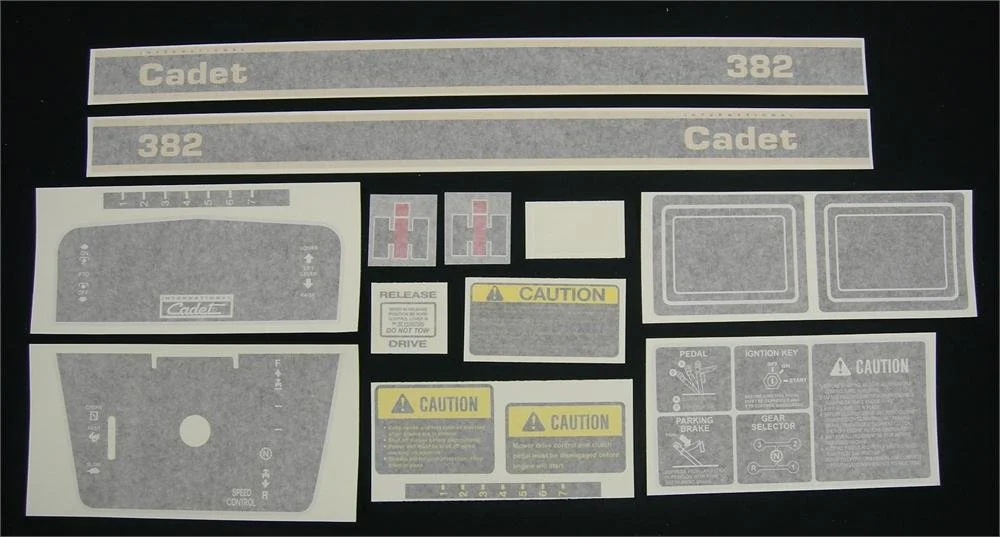 CubCadet382DecalSet.jpg