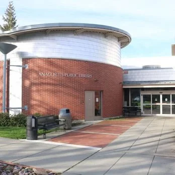 Libraries Love Lakes: Buckets of Bugs