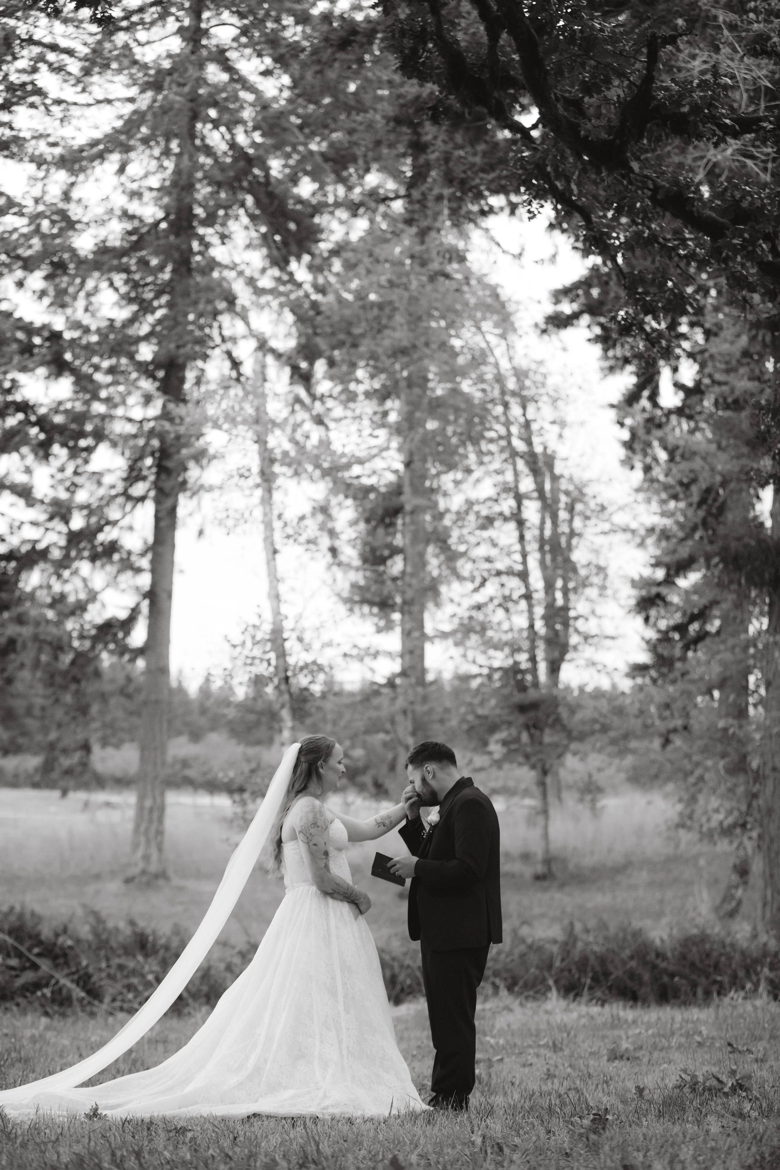 EDP_CARDWELLWEDDING_555(BW).JPG