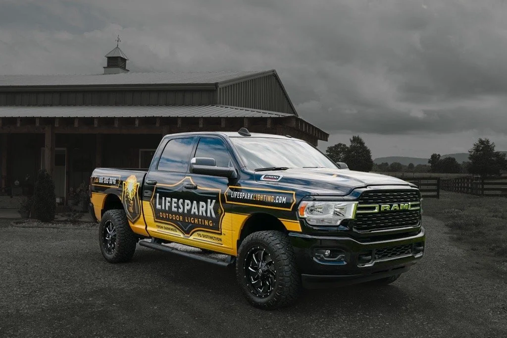 Service Fleet Truck wrap image