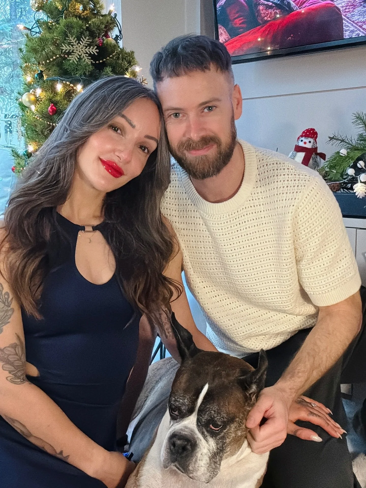 Wishing you all a happy, healthy holiday season &mdash; no matter what you celebrate. 🎄✨

May your new year be full of muscles, peace with your plate, and choosing yourself a little more.

From our little fam to yours.

xo Caylee, James, Tristan &am