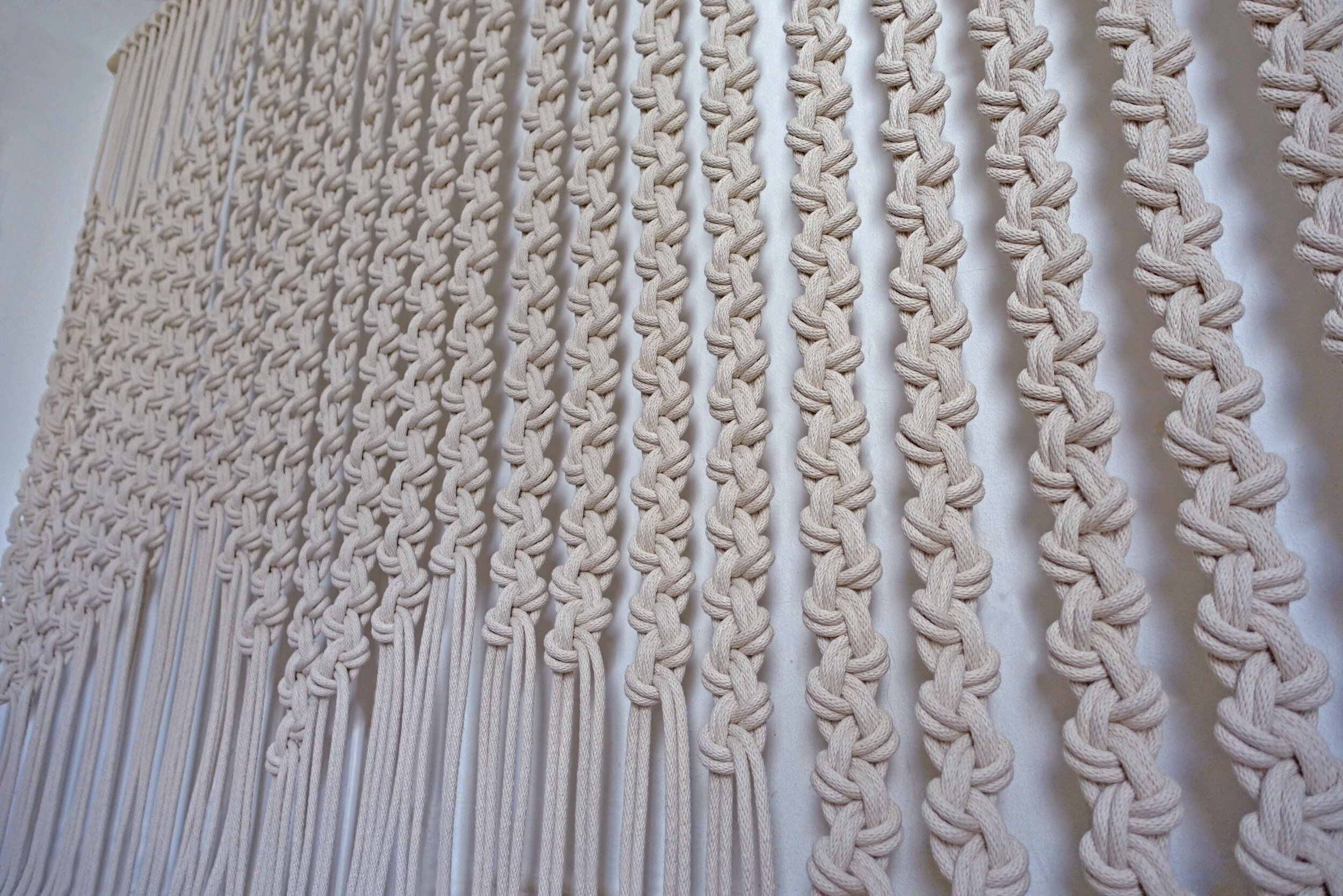scroll_macrame_extra_large.jpg