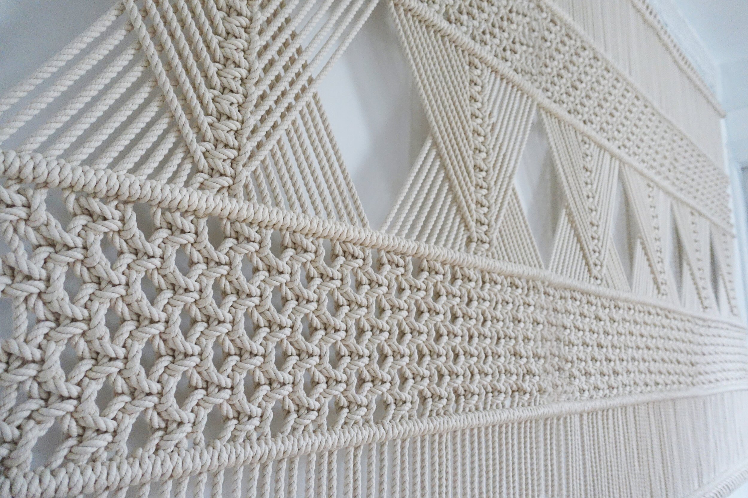 TwistedRope_LargeMacrameScreen+RoomDivider.jpg