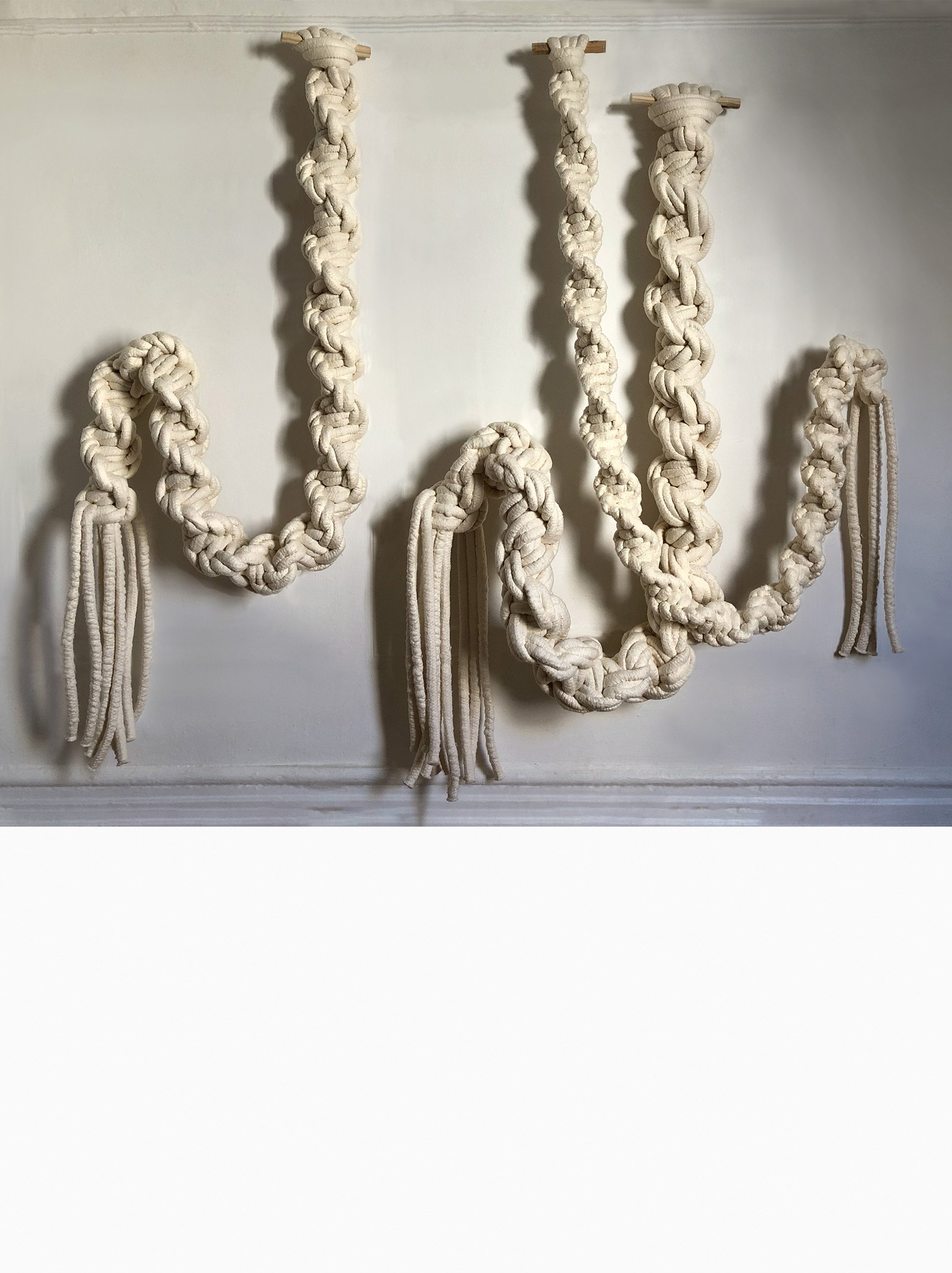 OversizedLargeScaleGiant+LanyardBraidRopeSculpture+MacroMacrame.jpg