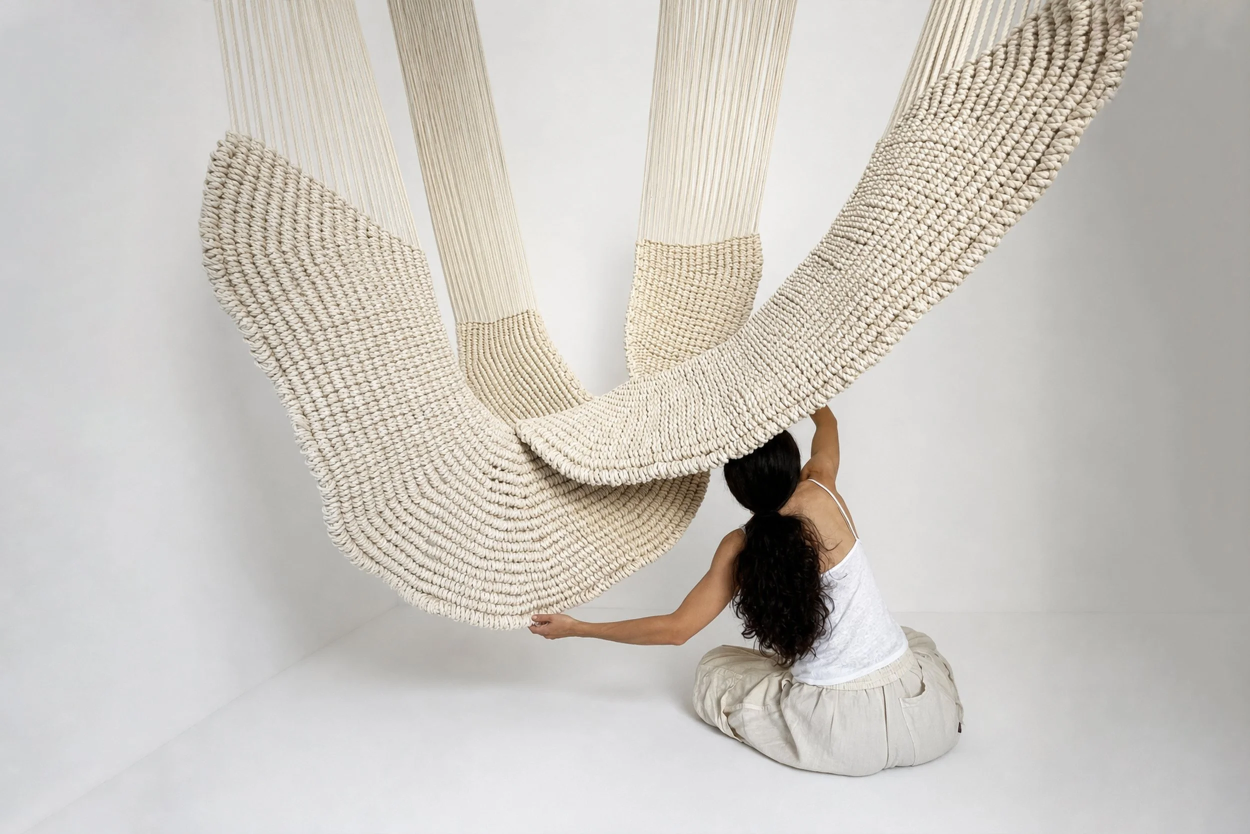 LARGE-SCALE SUSPENDED ROPE SCULPTURE (made to order)