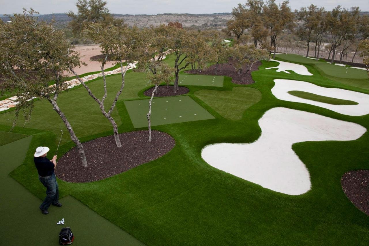 Dave Pelz Backyard, Himalayas Golf, putting greens