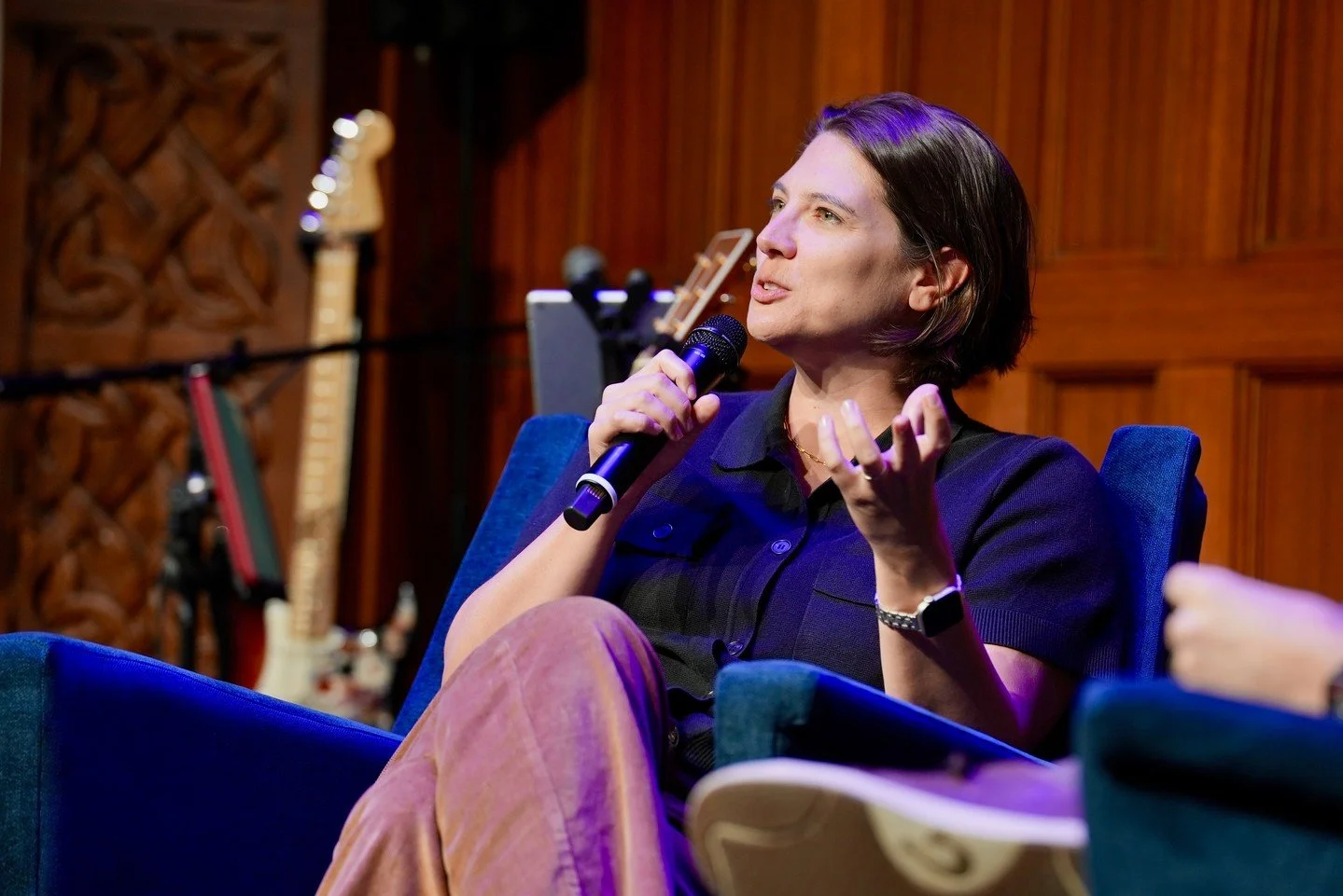 What does it look like to be truly open to wonder? This past Saturday, author Taylor Jenkins Reid sat down with Pastor Craig to discuss her latest novel, Atmosphere. Their conversation covered everything from what the word "wonder" means to