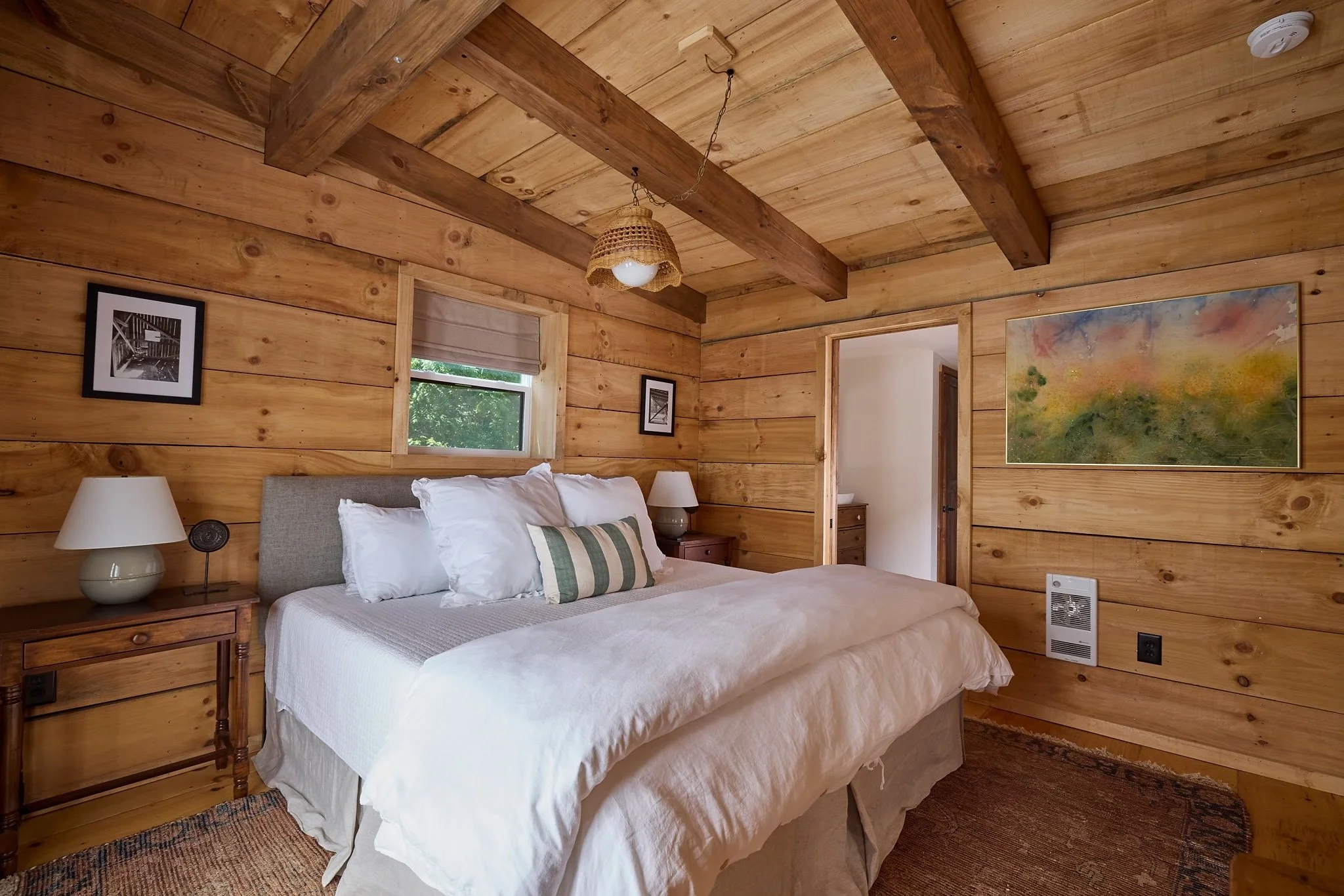barn bedroom.jpg