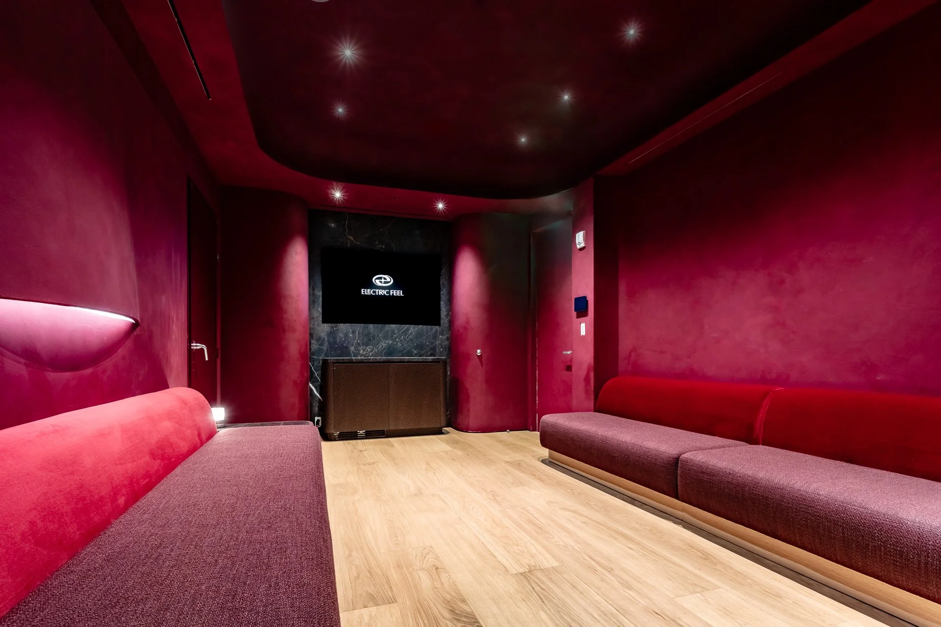 Onyx Lounge