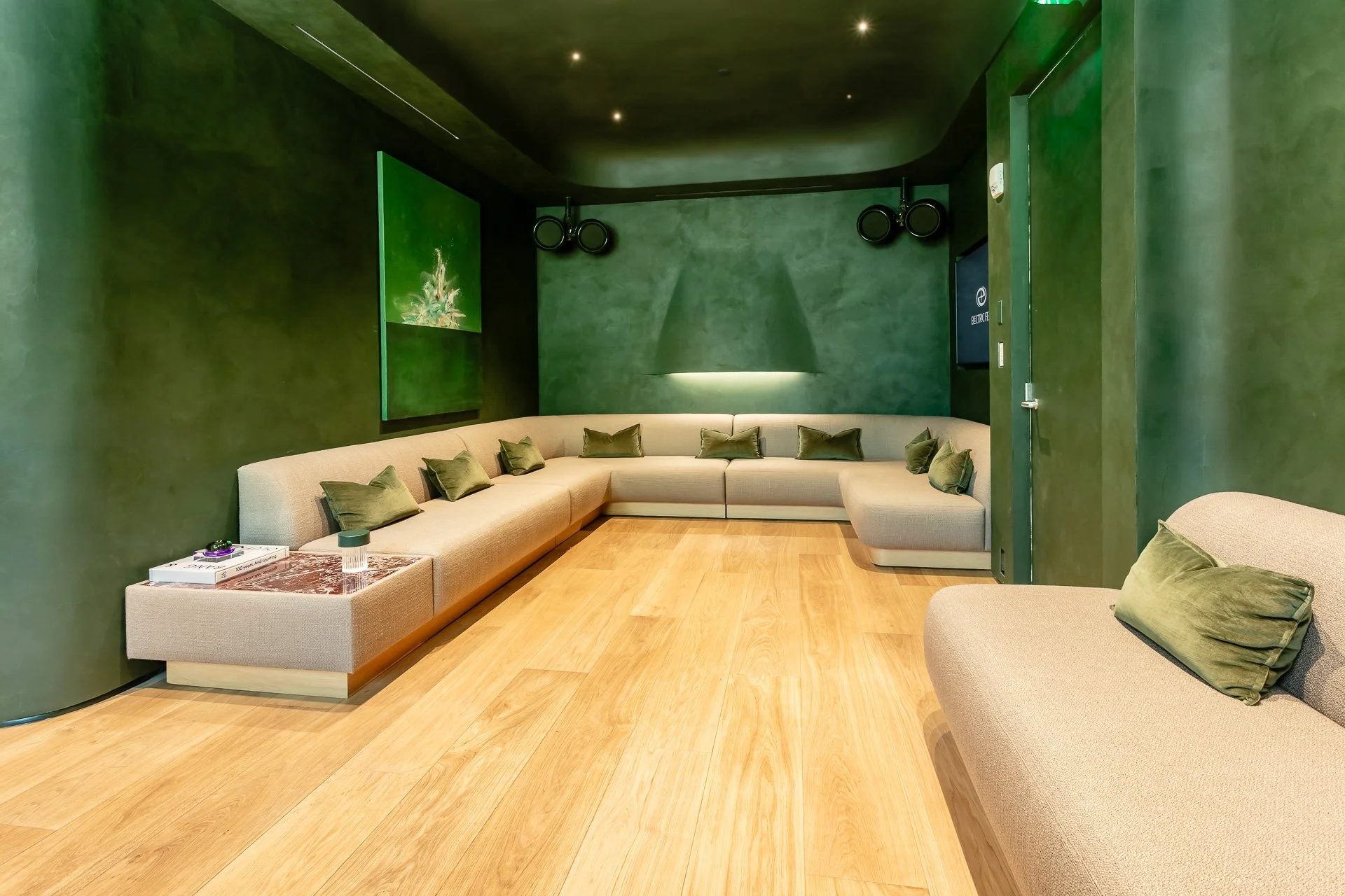 Jade Lounge
