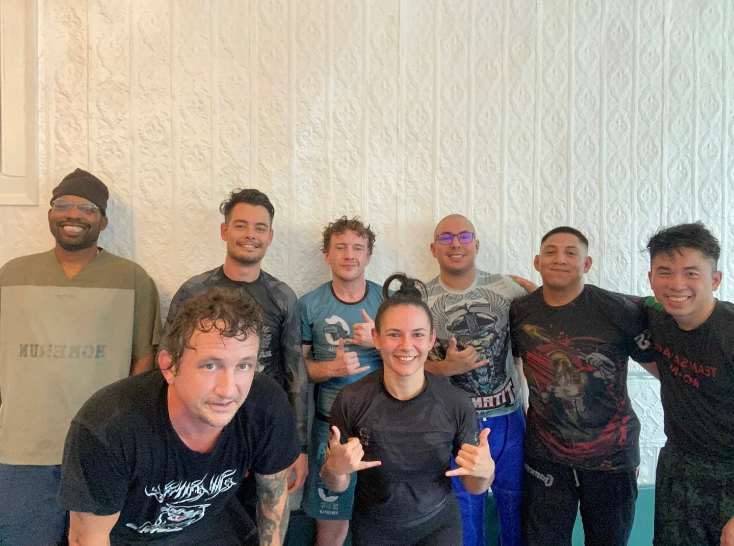 🤙 Little Monday Funday with the boys. Thanks for visiting! 🤙
#jadefortressmartialarts #nogi #bjj #jiujitsu #nycbjj #brooklynbjj #grappling #openmat #oss #blackbelt #purplebelt #bluebelt #nobrownbelts #rolling #fundaymonday #bjj4life