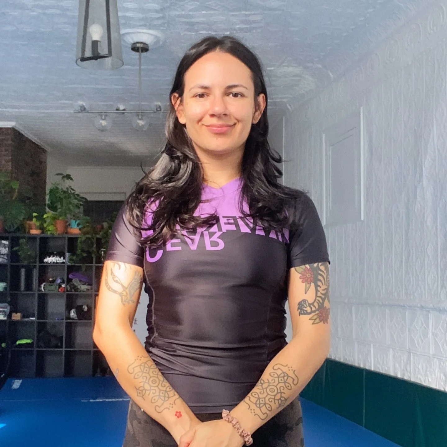 Meet your instructors - @aish.aish.bb! Aisha is a jiujitsu purple belt and has trained martial arts for over 15 years. Besides grappling, she enjoys practicing and teaching movement that builds healthy bodies. She teaches functional and sustainable t
