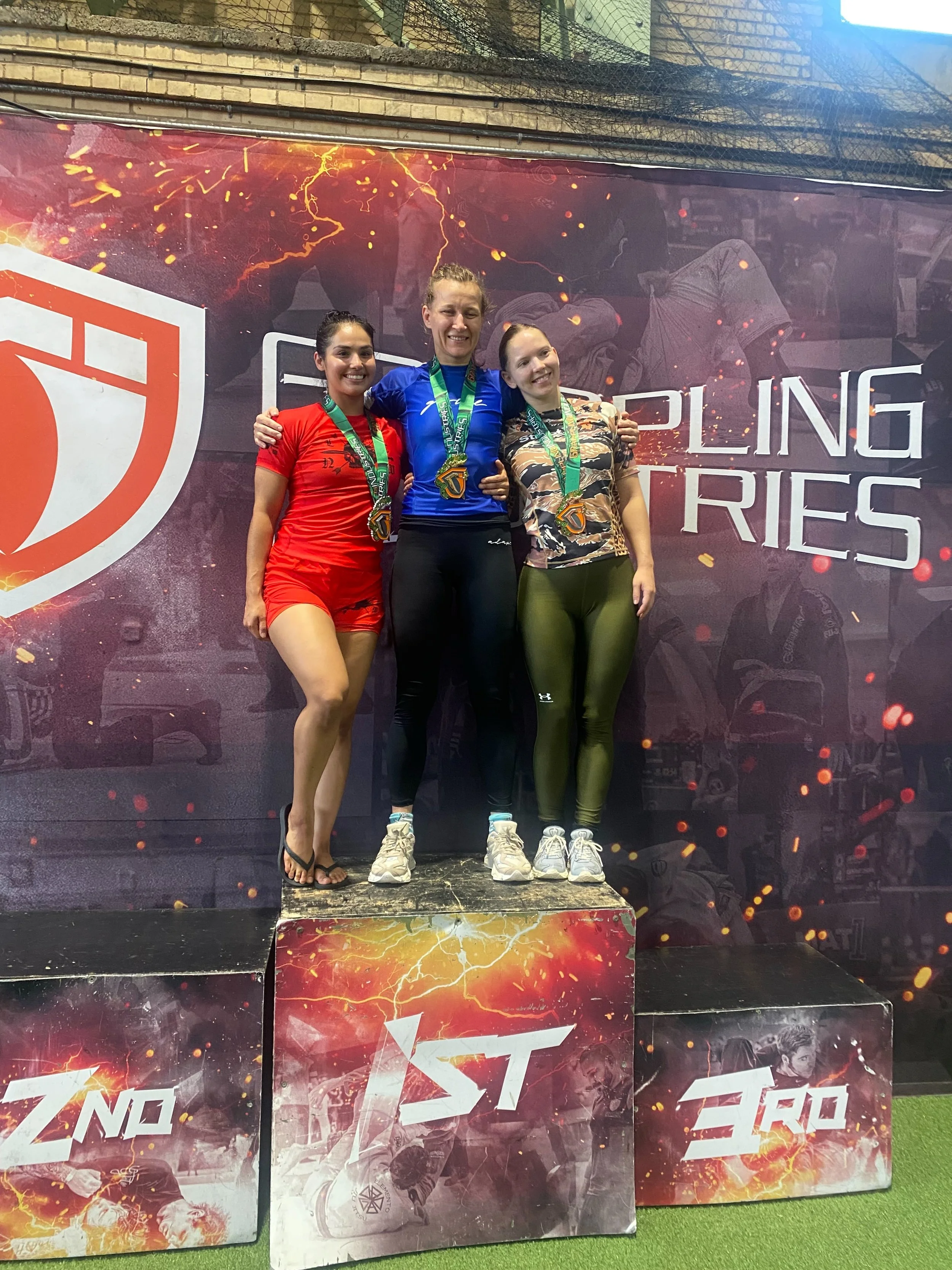 Congrats @robot_tchotchke on taking 3rd at her first blue belt tournament at @grapplingindustries! 

Her bracket was stacked and she got 4 wins by submission, 1 close loss by decision, and no points scored on her!!

#jadefortressmartialarts #bjjgirls