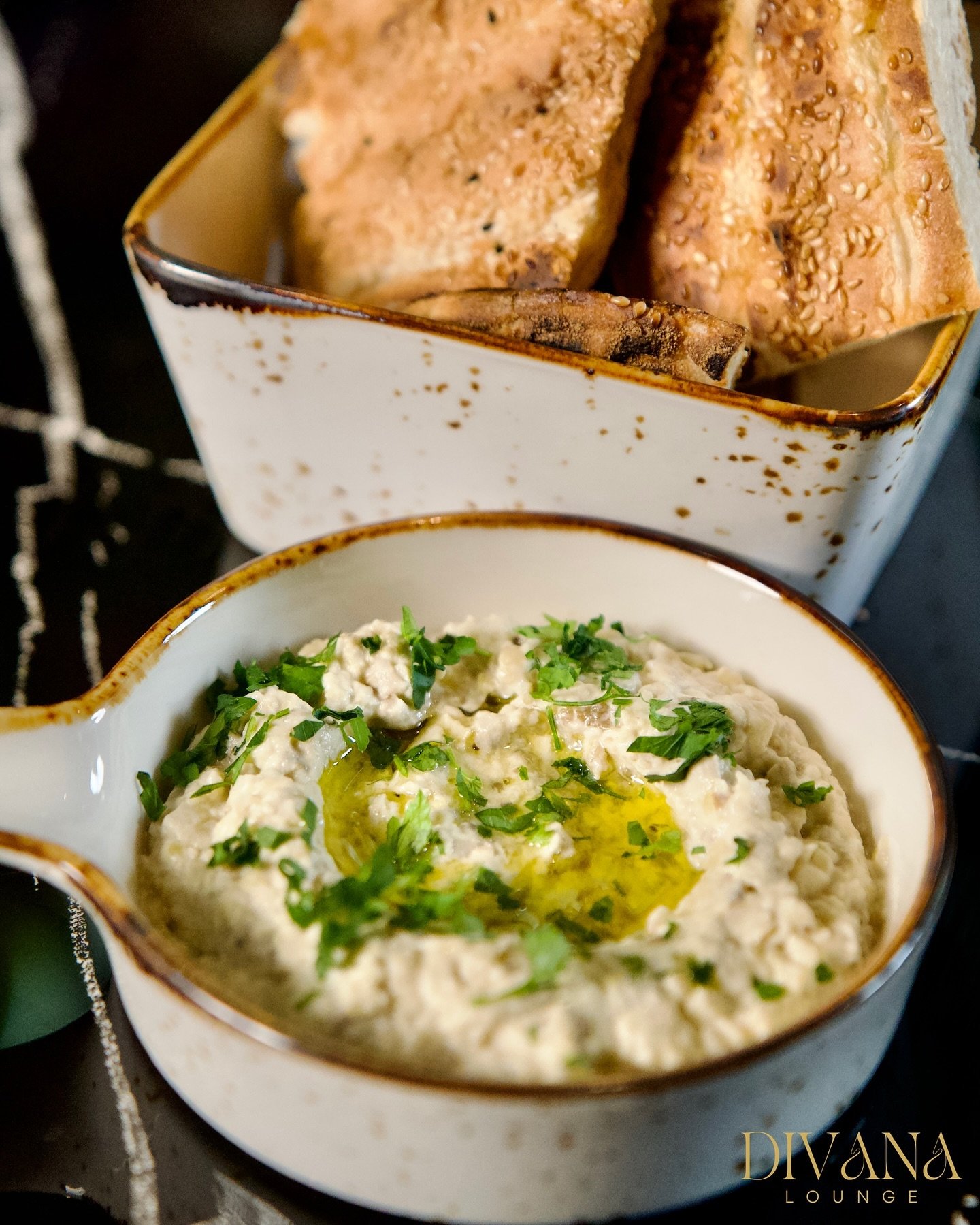 Ease into Monday with a chill vibe at Divana Lounge! 

Dive into our tasty houmous &amp; pitta combo while you enjoy the laid-back atmosphere of our shisha lounge. Let&rsquo;s make Mondays fun again! 💨🥙

Walk-ins available | Call: 07355049930 

OUR