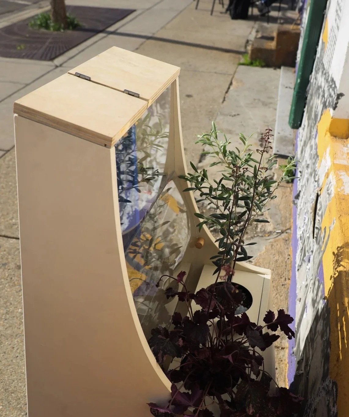 The Underwing Dispatch